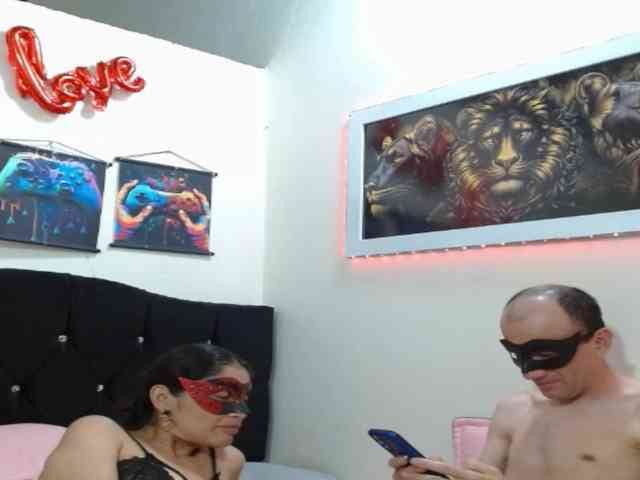 couplehot27