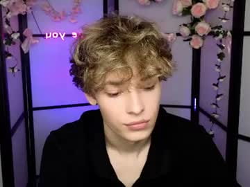 curly_twinkboy