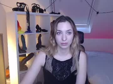 scarlet_sophie