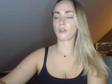 ScarlettxBlonde