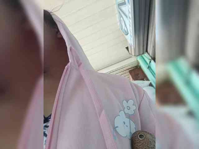 hornylittleprincess69