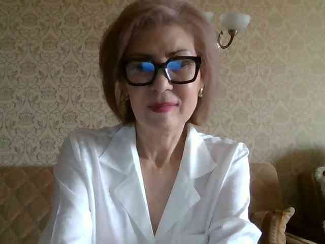 Elegant00Lady