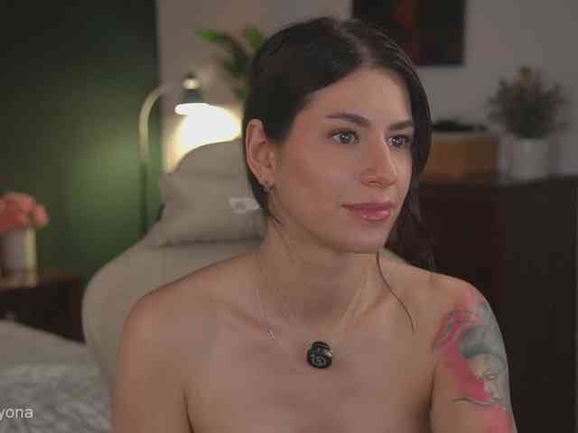 alyonaqueen