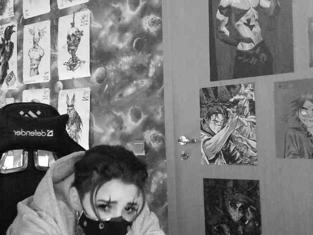 Dark-Pictur-
