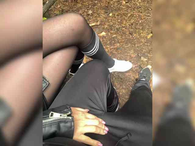 Feet-sweet-little-girl