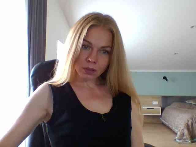 BlondaTina