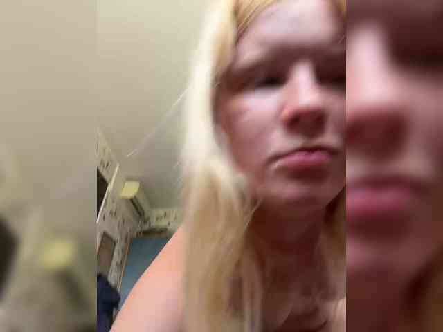 NIKADELE